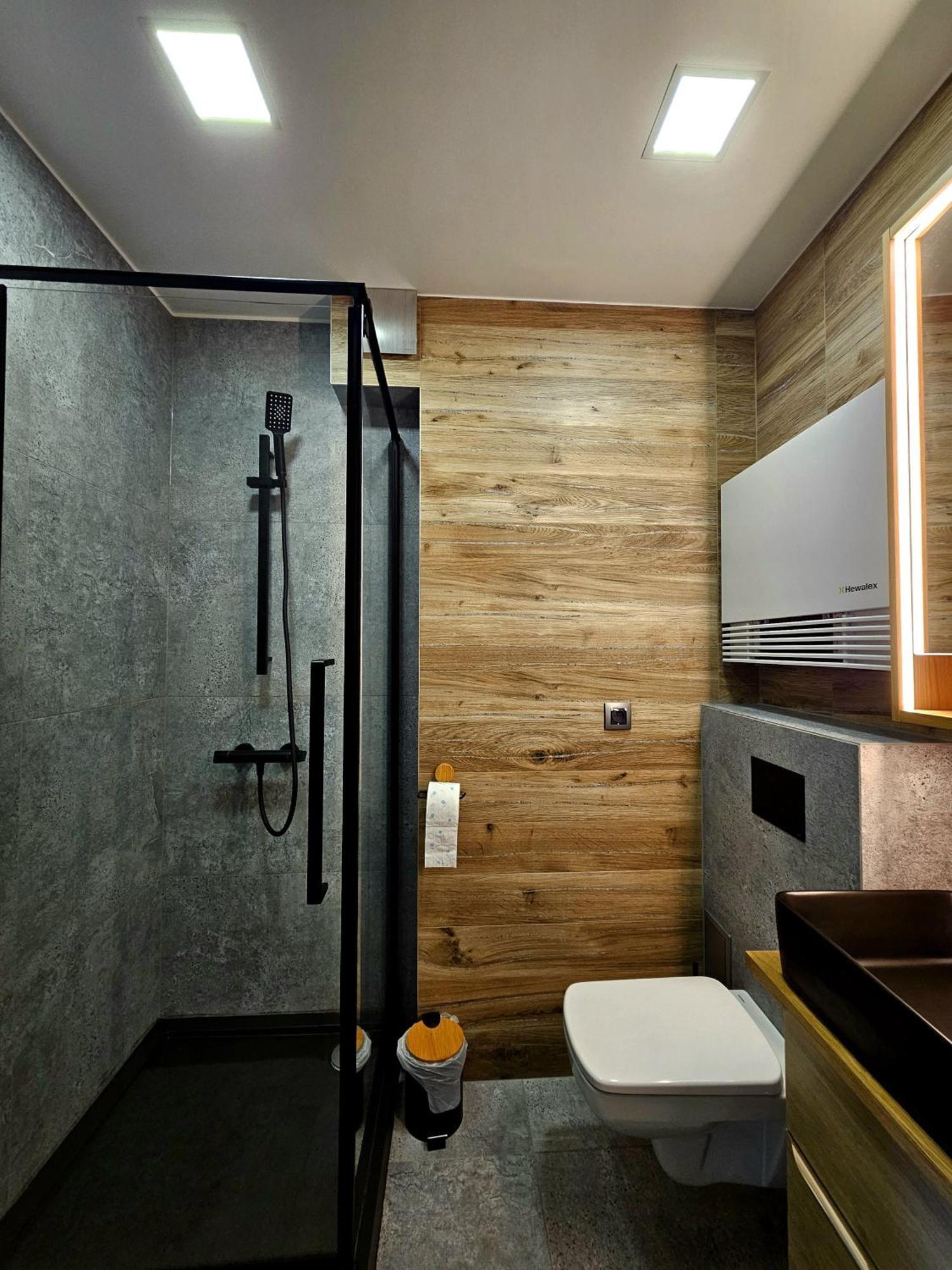 Apartament Radiostacja V, Parking Free Gliwice Exterior foto