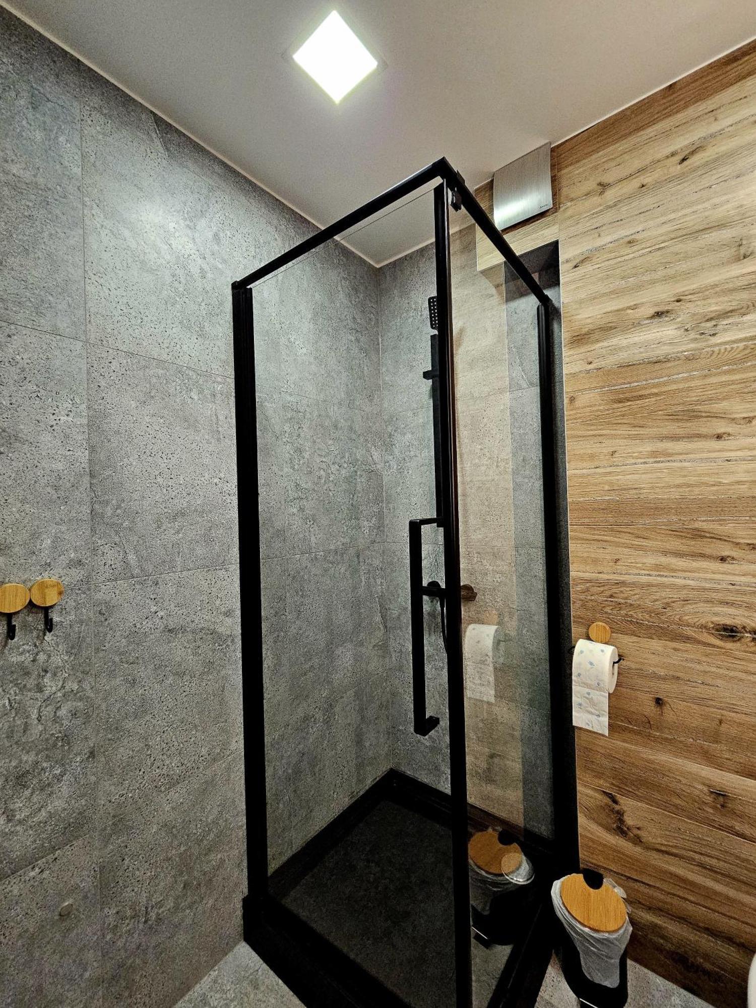 Apartament Radiostacja V, Parking Free Gliwice Exterior foto